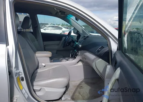 2008 Toyota Highlander z USA, uszkodzony, nr VIN JTEES41A182043398